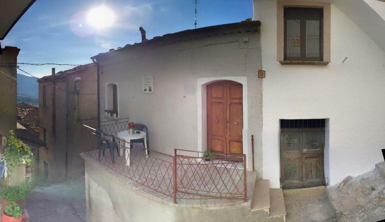 La Via Di Fuga Apartment Pietrapertosa Exterior photo